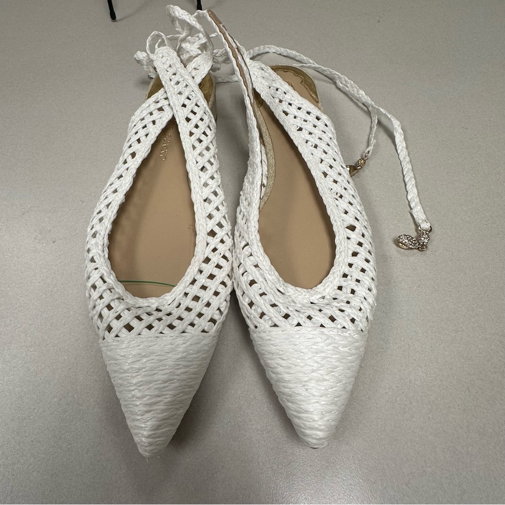 Antonio Melani Jennifer Sumko Lace Up Sling back White Flats Size 8.5 M